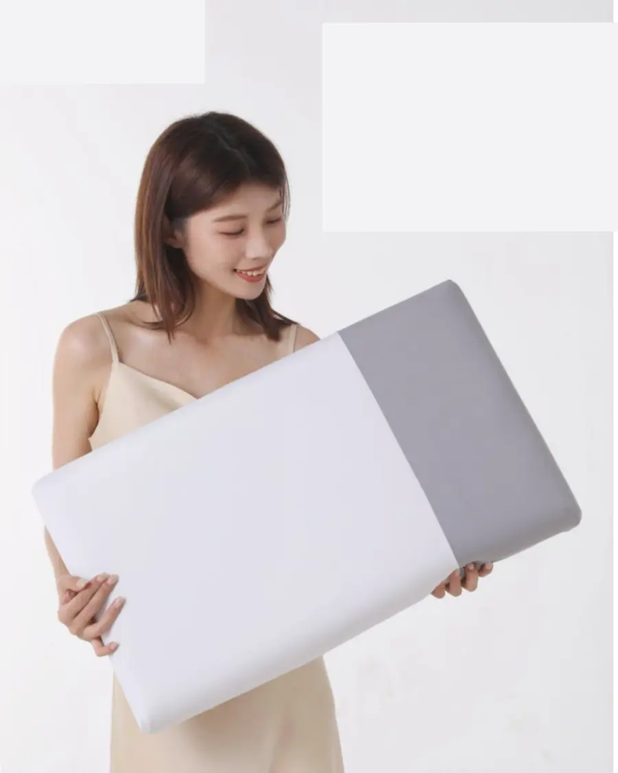 Classic Dual-Core Bread YF011 human-scale product scene (photo placeholder)