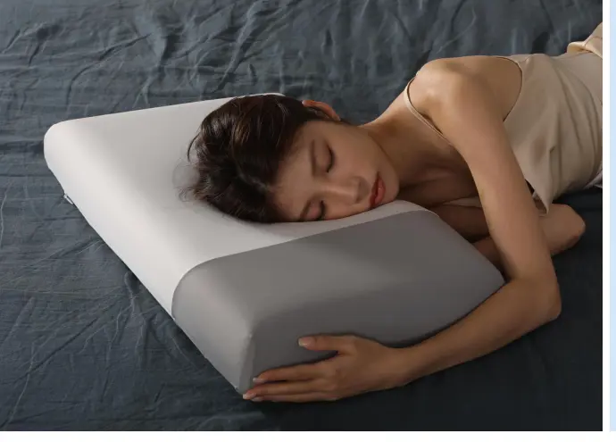 Classic Dual-Core Bread YF011 Silky cool cover use scene (photo placeholder)